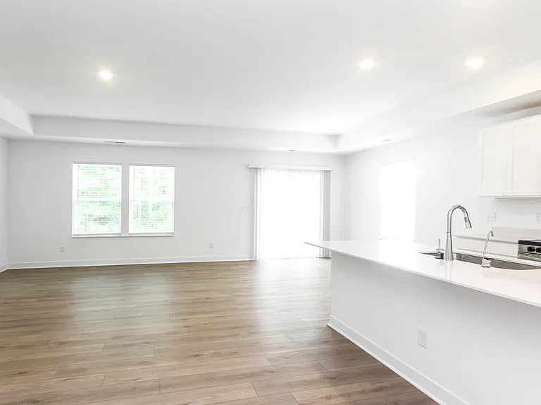 8813 Georgina St — Photo 3