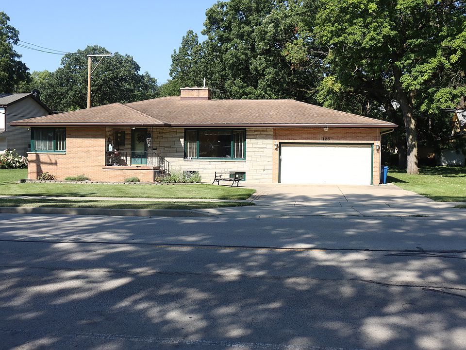 1st image of 128 N Oak Ave