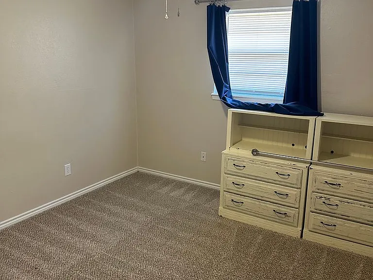 5256 Benbrook St — Photo 11