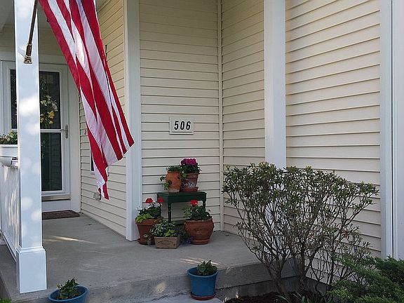 506 Traditions Court North