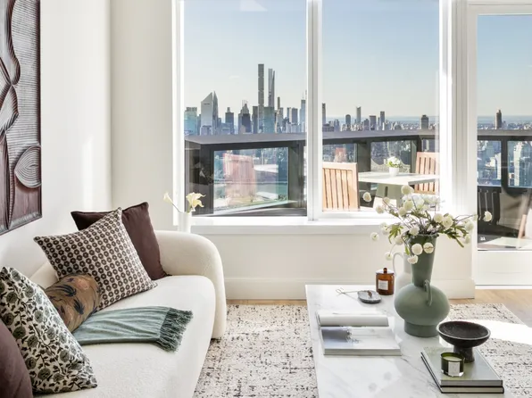 23-15 44th Road image 4 of 24