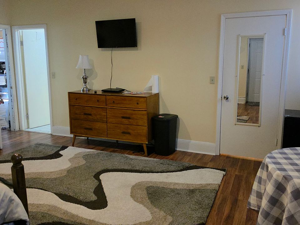1st image of 576 Fairmount St #2