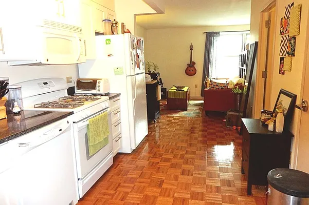 Rented by Corcoran | media 23