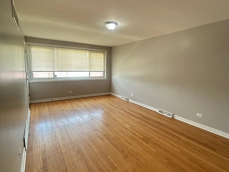 11514 S Elizabeth St #2 — Photo 9