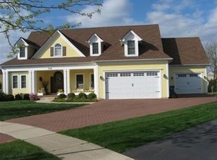 775 Stone Fence Ln, Geneva, IL 60134