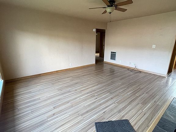2nd image of 1820 Dogwood Ave
