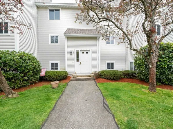 100 Merrimack Ave APT 16, Dracut, MA 01826
