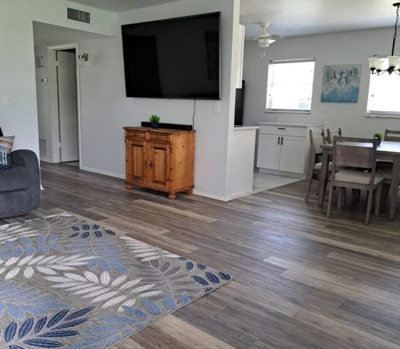 103 Royal Oak Dr — Photo 4