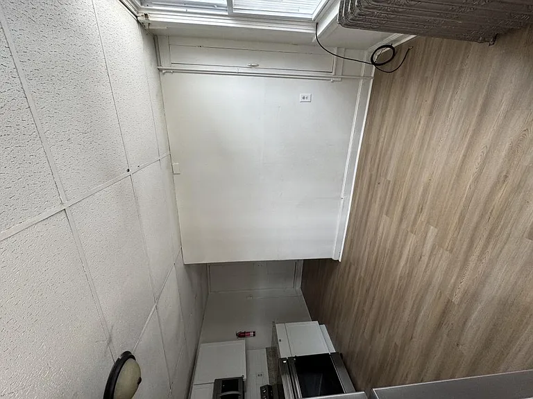 1031 Spruce St #2 — Photo 2