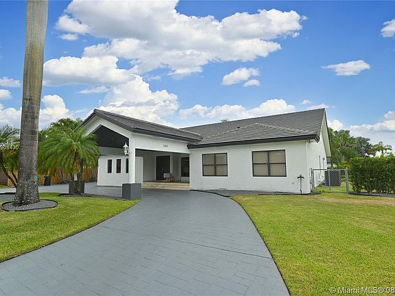 4th image of 15881 SW 149th Ave #15881