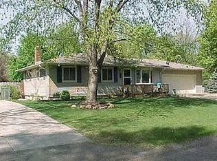 9150 Maplewood Dr, White Lake, MI