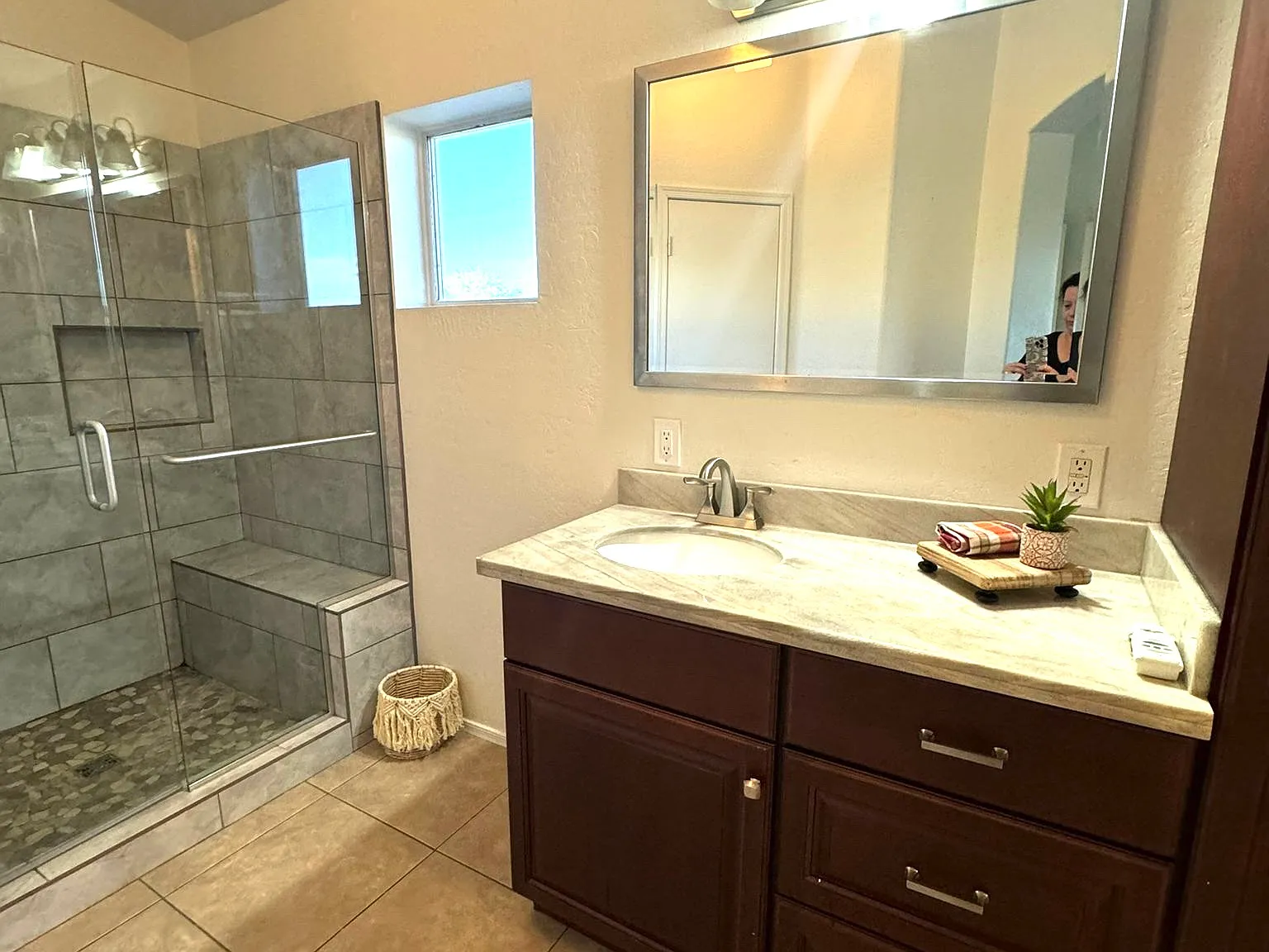 3206 E Kristal Way — Photo 1