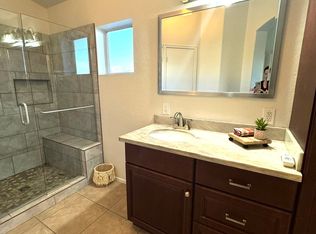3206 E Kristal Way, Phoenix, AZ 85050