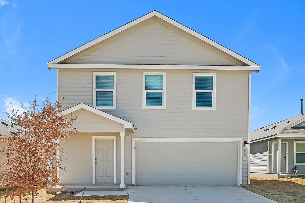 4 bed, 2.5 bath, 1950 sqft, $1,785 — Photo 1