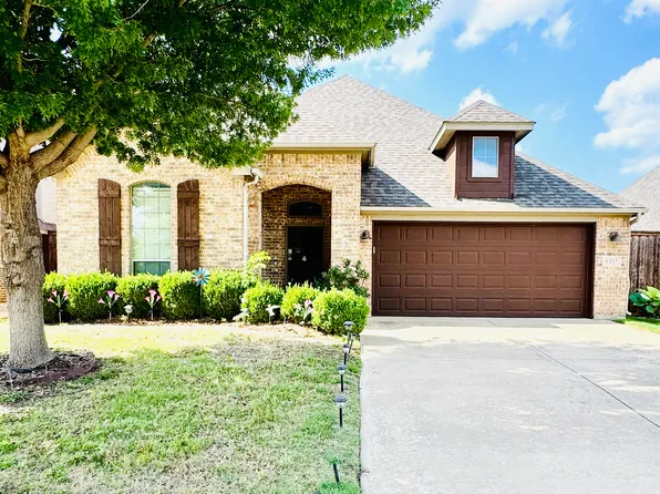 8105 Winter Falls Trl, Hurst, TX 76053