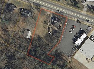 92 W May St, Winder, GA 30680