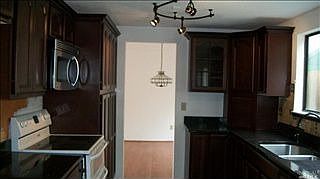 2nd image of 290 Nottingham Ln