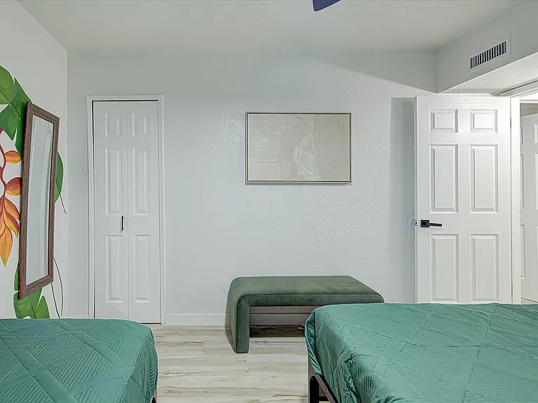 7310 Corta Calle Dr — Photo 27
