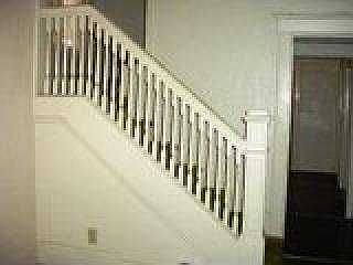 2nd image of 215 W Delaware Ave