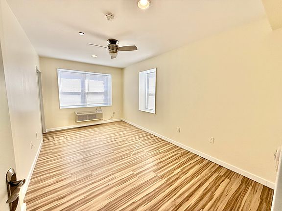 4th image of 249 S 49th St #115