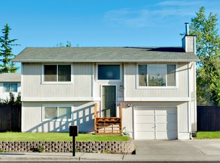 1207 Norpoint Way NE, Tacoma, WA 98422