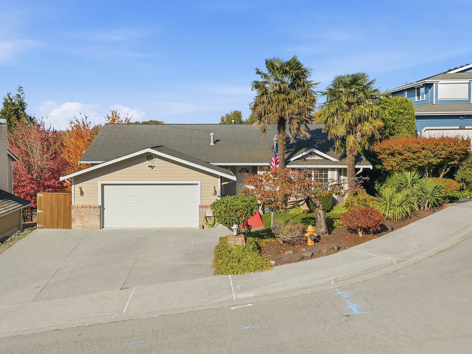 3 bed, 1910 sqft, $3,500 — Photo 1
