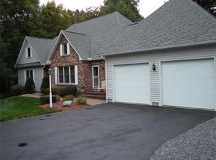 12 Lexington Cir, Holden, MA 01520