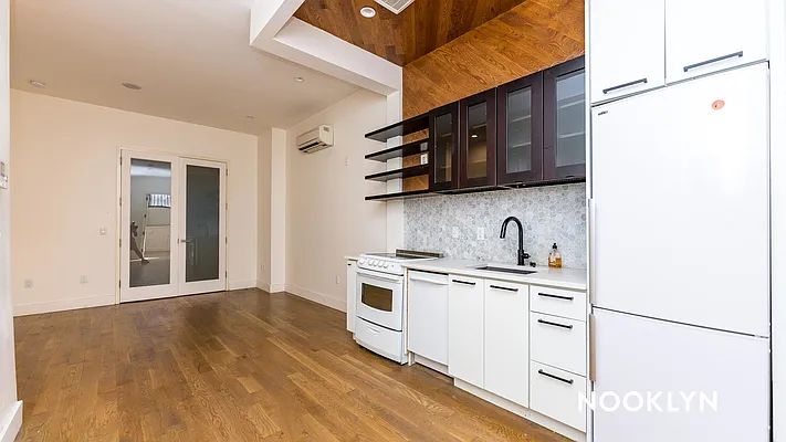 Rented by Nooklyn NYC LLC | media 1