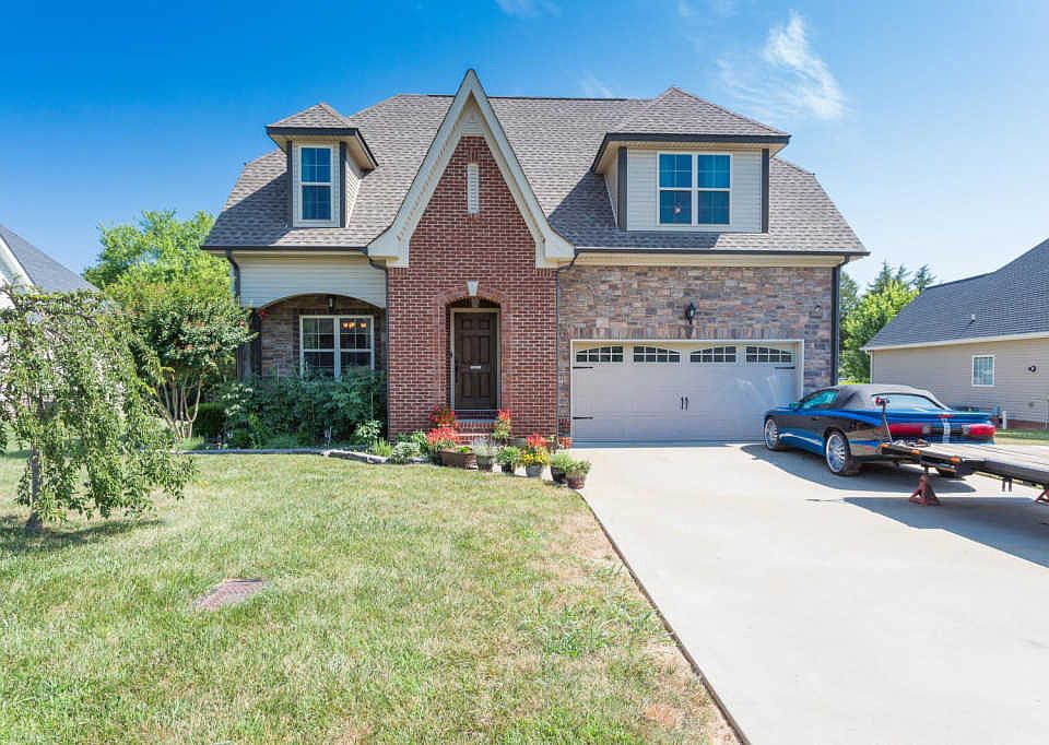 1st image of 1006 Willow Cir