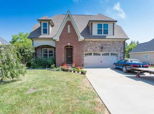 1006 Willow Cir, Clarksville, TN 37043