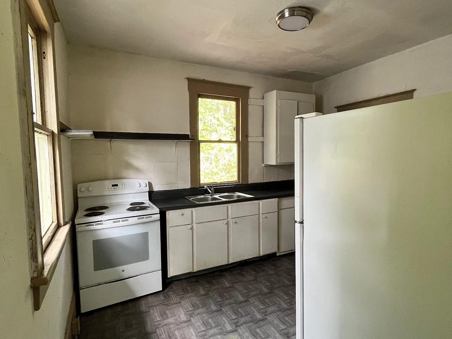 2 bed, 948 sqft, $1,300 — Photo 4