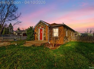 33524 Duncan, Fraser, MI