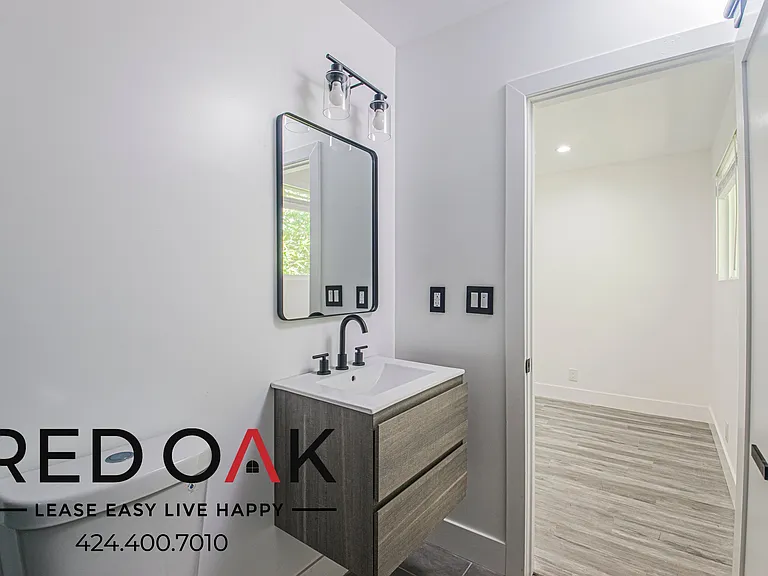1350 N Fuller Ave #9 — Photo 23