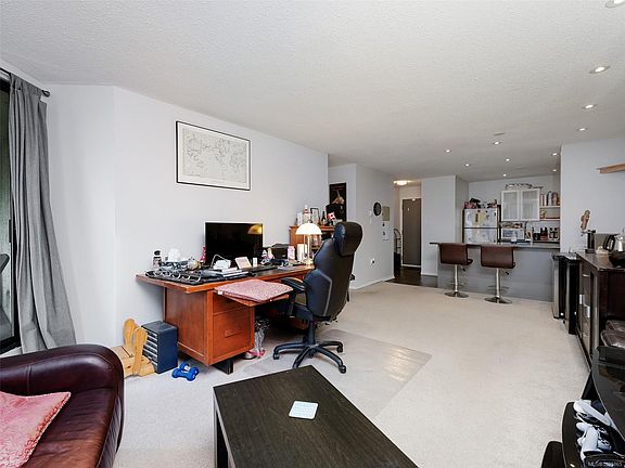 5th image of 1745 Leighton Rd #213