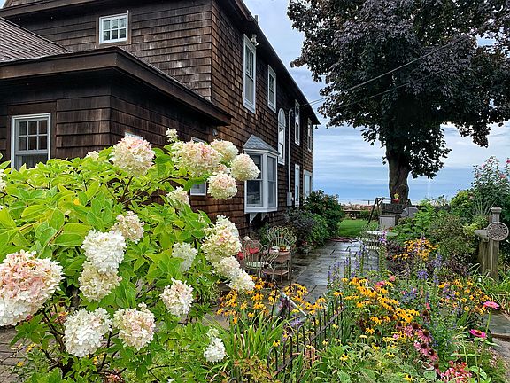 Side Yard Patio