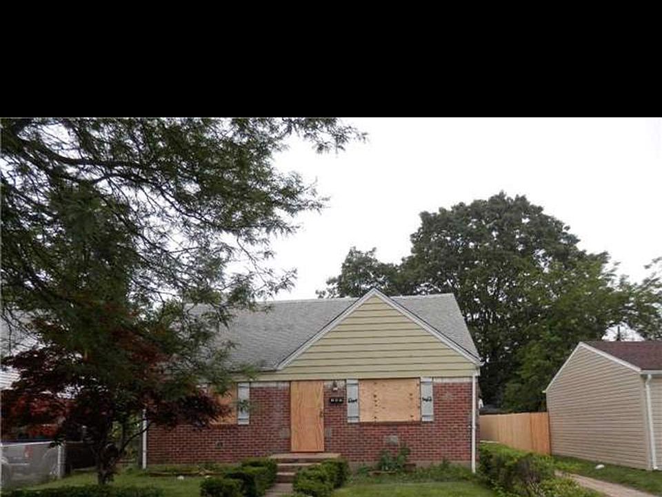 1st image of 145 W Marshall St