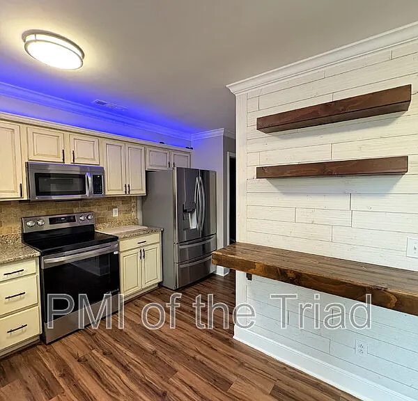 3900 Hunt Chase Ct — Photo 6