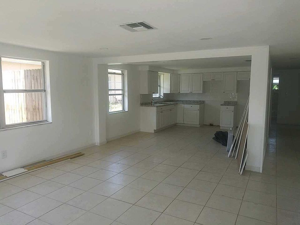 1st image of 5621 Golden Nugget Dr