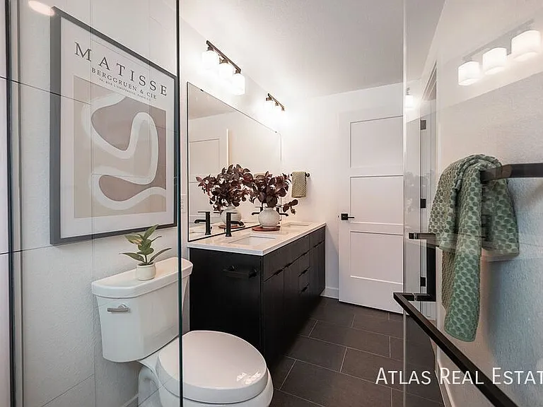 240 Osiander Street — Photo 10