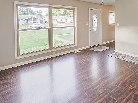 4th image of 3110 Bentley Ln