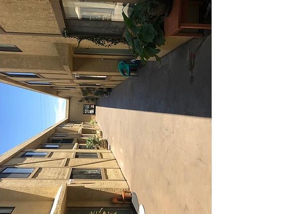 3rd image of 9129 Tobias Ave