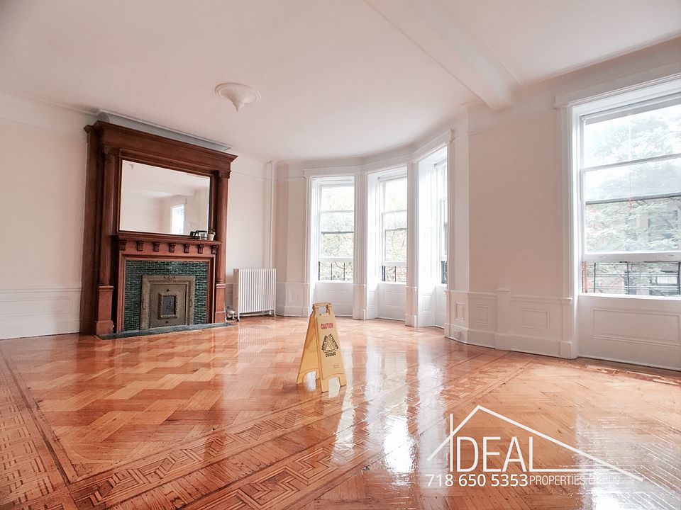 1st image of 949 President St APT 3A