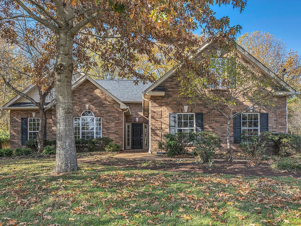 1st image of 409 Cowan Ct