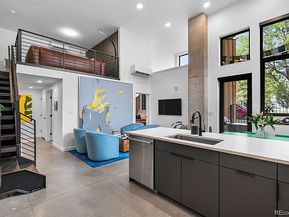 4th image of 1601 Park Avenue #116