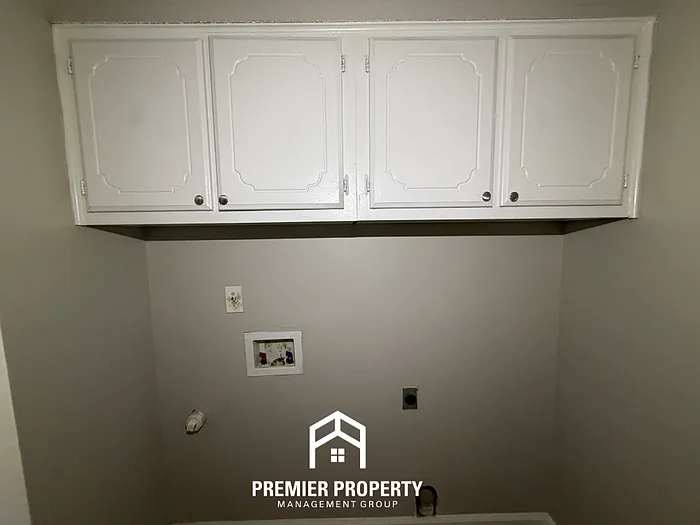 6934 Tobin Dr — Photo 6