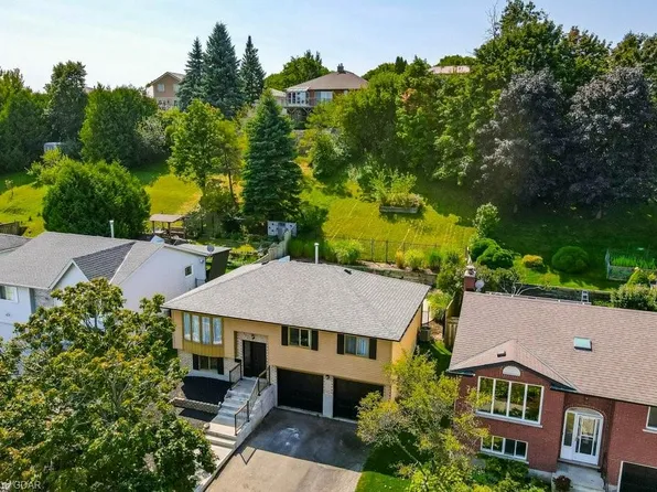 112 Freshmeadow Way, Guelph, ON N1K 1P9