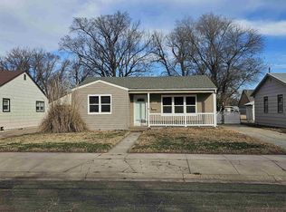 806 E 4th St, Kinsley, KS 67547