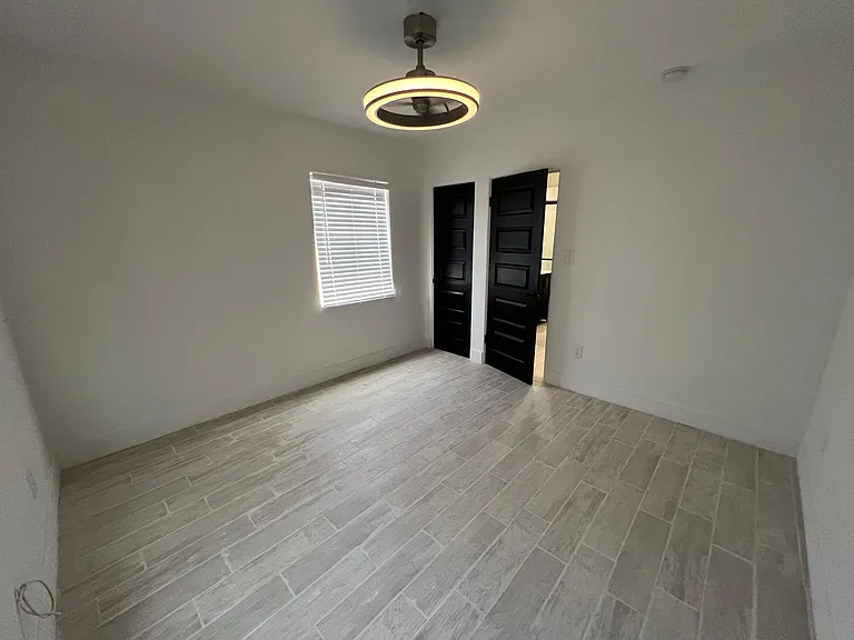 94 W Culver St #3 — Photo 10