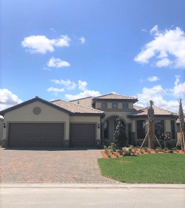 1st image of 732 SE Villandry Way