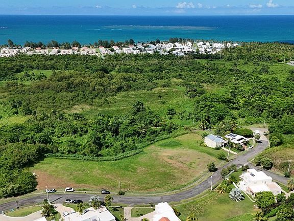 2nd image of Urb Vistas De Yunque Mar 24 Calle #1